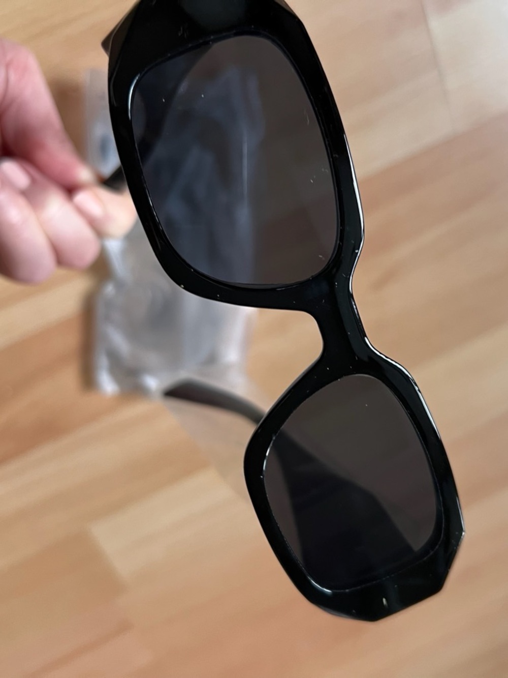 KITS Runway Sun Sunglasses - sold out Brand New Glossy Black Geometric